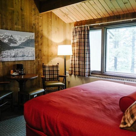 גוסטבוס Glacier Bay Lodge מראה חיצוני תמונה